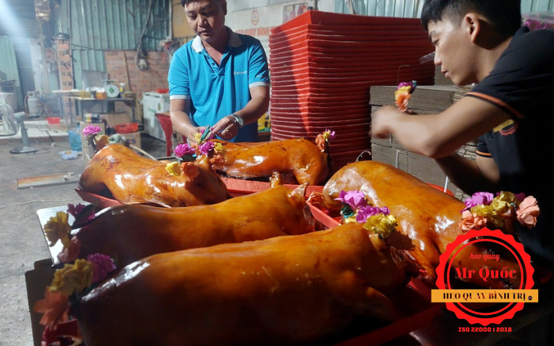 Dịch Vụ Heo Quay Nguyên Con Ngon – Chất Lượng, Giá Tốt