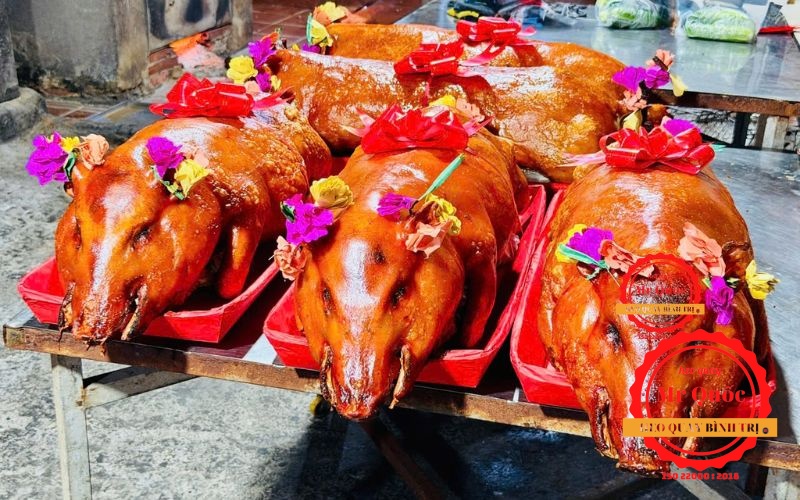 Giá Heo Quay Cúng Tất Niên Hôm Nay Bao Nhiêu?