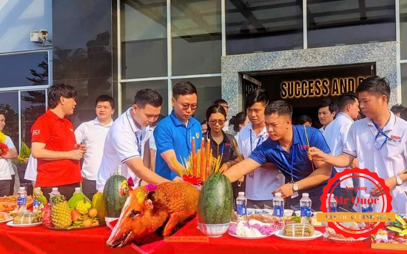 Heo Quay Cúng Khai Trương TP.HCM